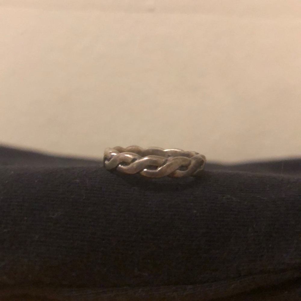 🎉HP🎉✨Unique Sterling Silver Weave Ring✨